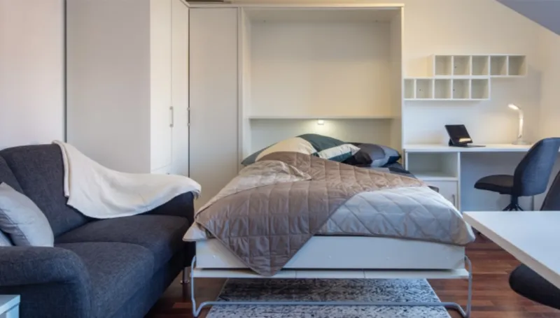 Möblierte Dachgeschosswohnung mit Klimaanlage und Fahrstuhl mitten in der Hauptstadt — photo 1